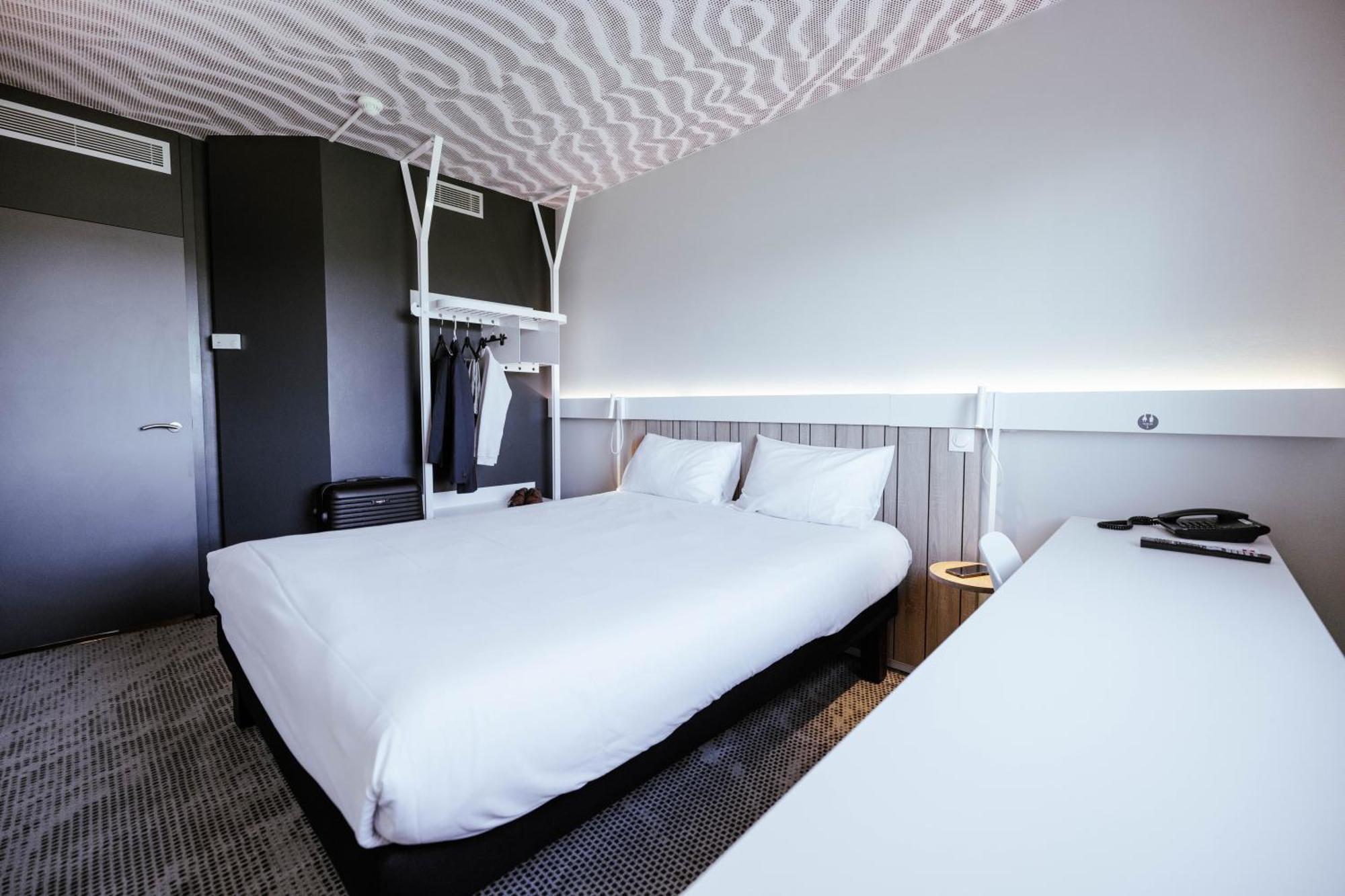 Hotel Ibis Luxembourg Aeroport Niederanven Exterior foto