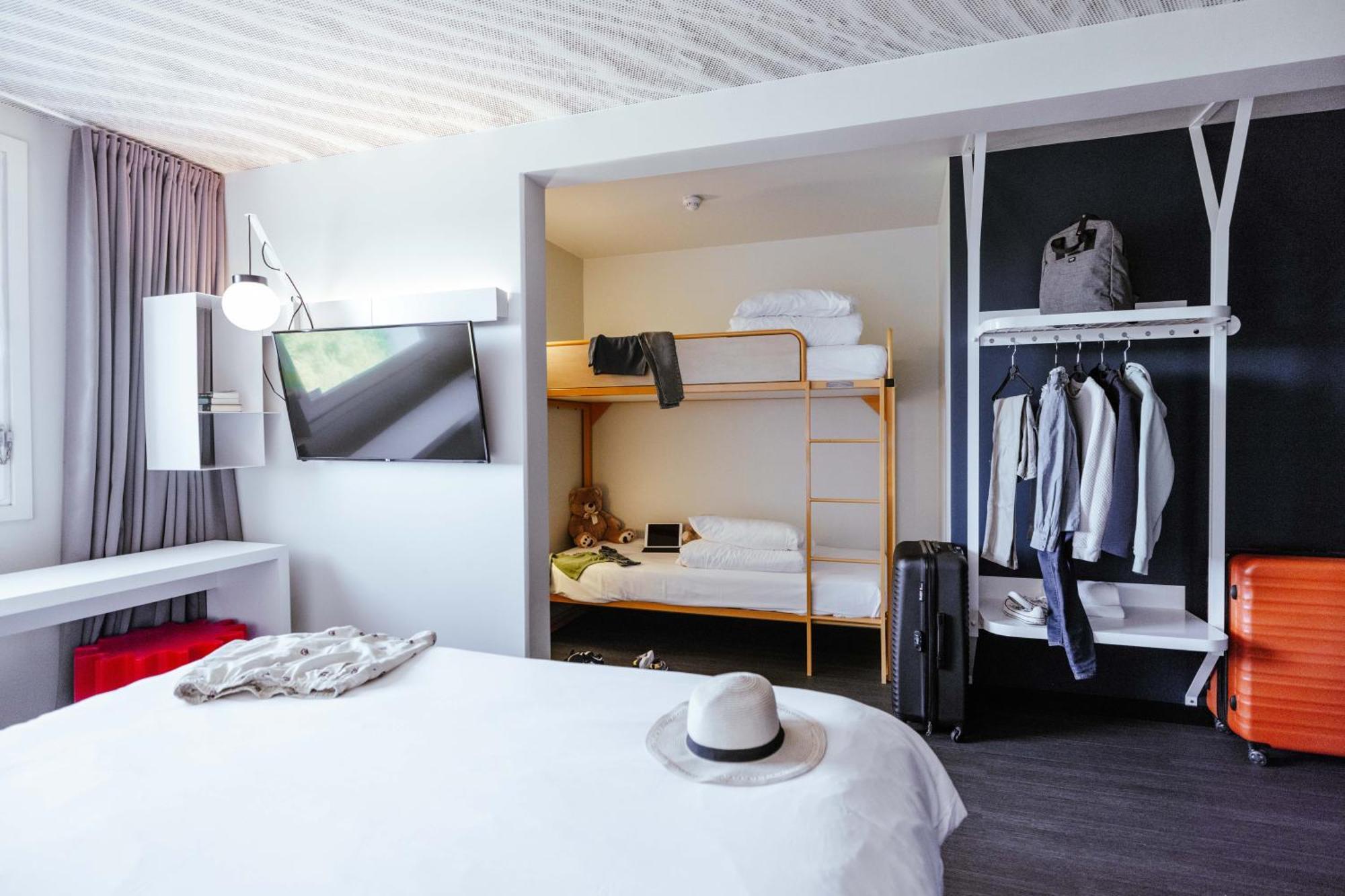 Hotel Ibis Luxembourg Aeroport Niederanven Exterior foto