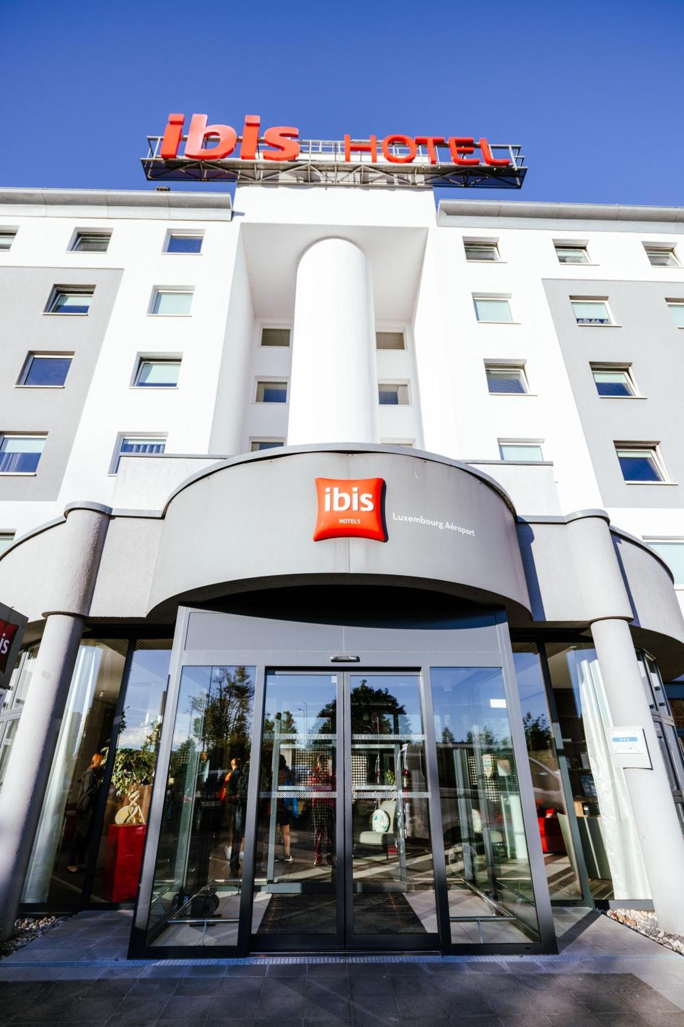 Hotel Ibis Luxembourg Aeroport Niederanven Exterior foto